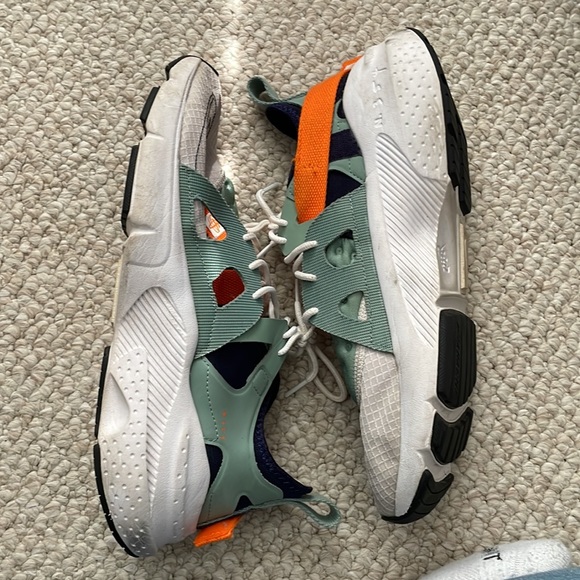 Nike Huarache 2.0 - Picture 2 of 3